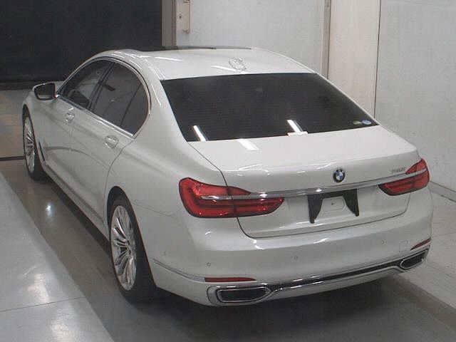 BMW 7 SERIES 2016