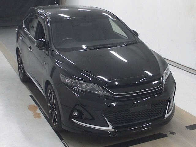 TOYOTA HARRIER 2017