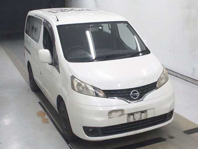 NISSAN NV200 2011