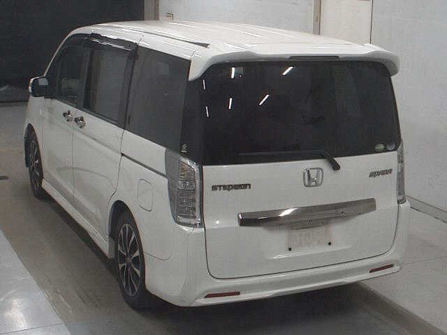 HONDA STEP WAGON 2012