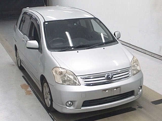 TOYOTA RAUM 2008