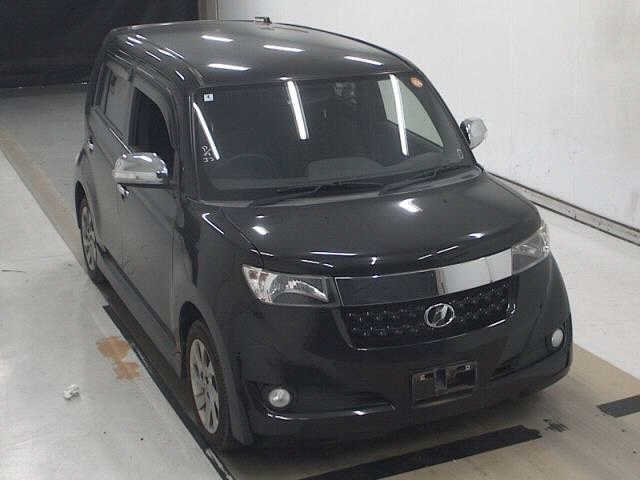 TOYOTA BB 2012
