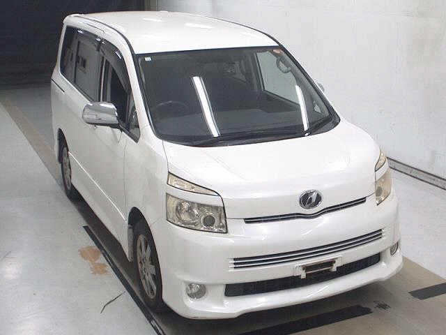 TOYOTA VOXY 2008