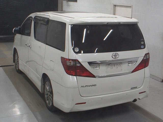 TOYOTA ALPHARD 2010