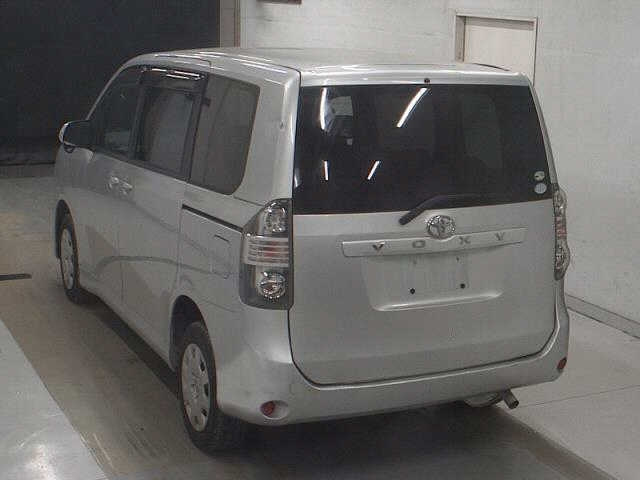 TOYOTA VOXY 2008