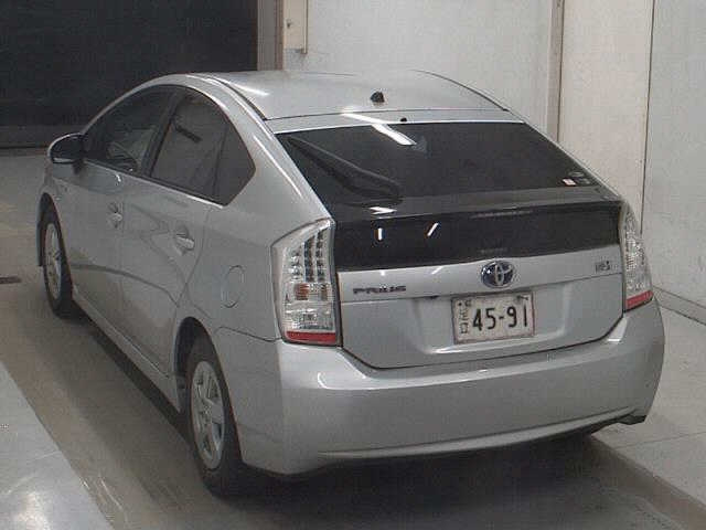 TOYOTA PRIUS 2010