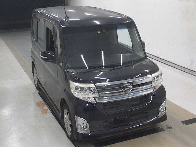DAIHATSU TANTO 2015