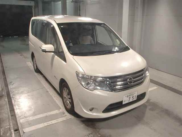 NISSAN SERENA 2015