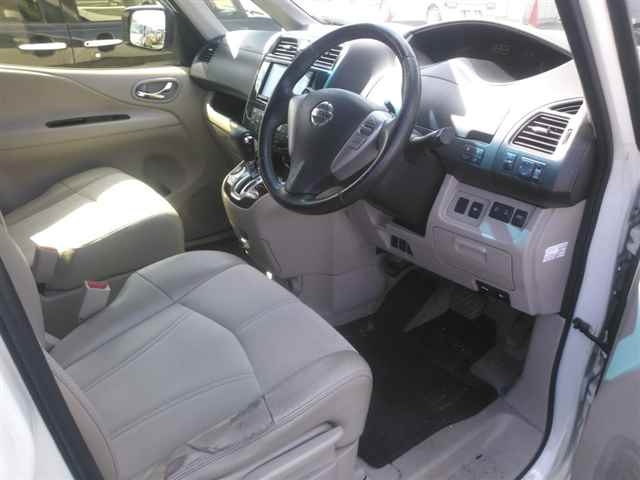 NISSAN SERENA 2015