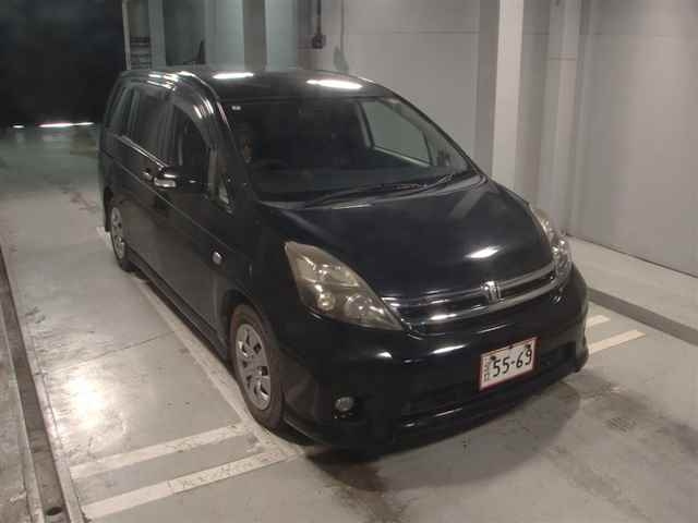 TOYOTA ISIS 2010