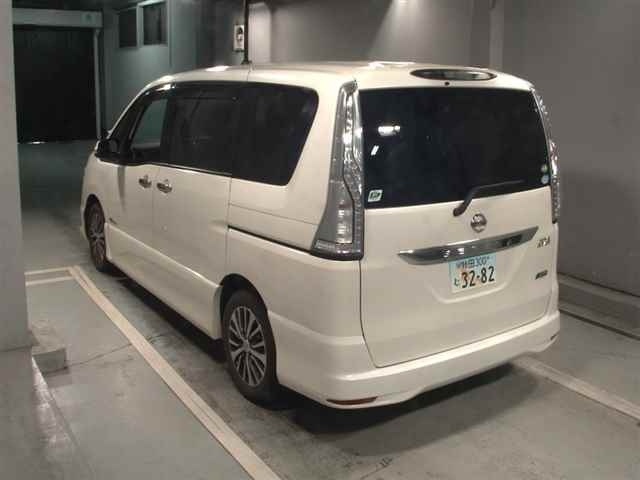 NISSAN SERENA 2015