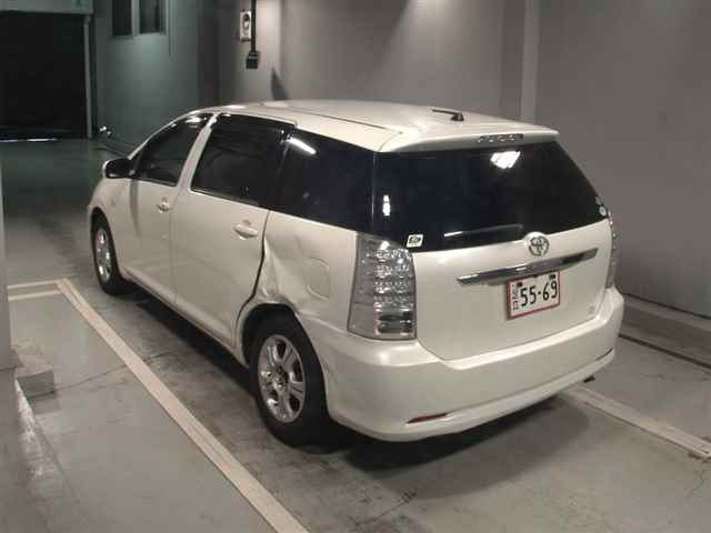 TOYOTA WISH 2008