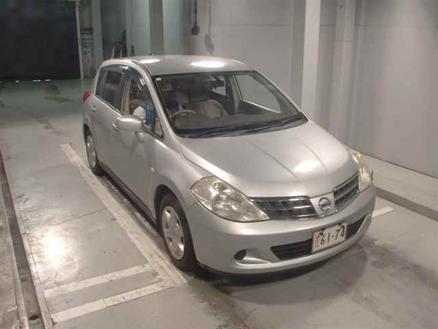 NISSAN TIIDA 2008