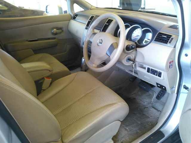 NISSAN TIIDA 2008