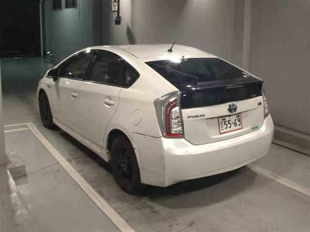 TOYOTA PRIUS 2014