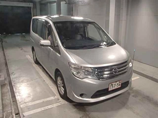 NISSAN SERENA 2015