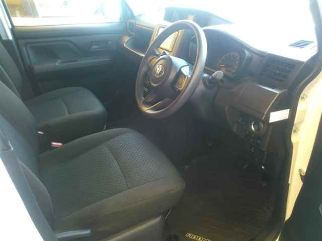 TOYOTA ROOMY 2021