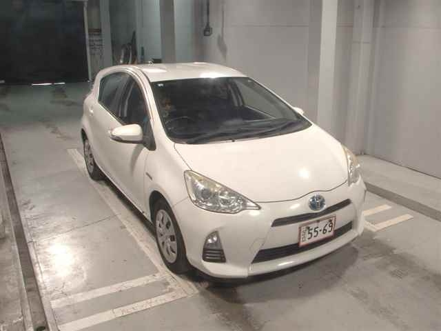 TOYOTA AQUA 2014