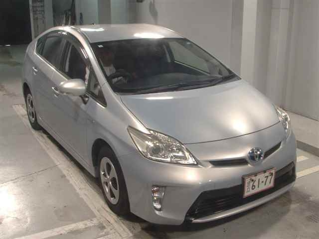TOYOTA PRIUS 2014