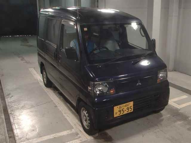 MITSUBISHI MINICAB VAN 2011