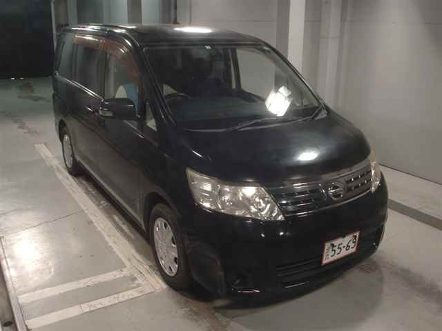 NISSAN SERENA 2010