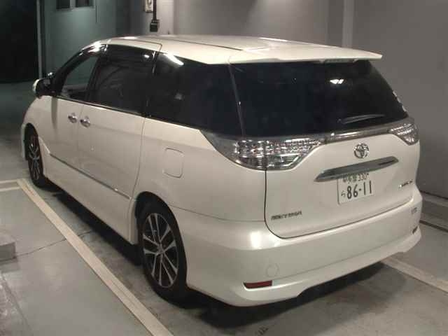 TOYOTA ESTIMA 2014