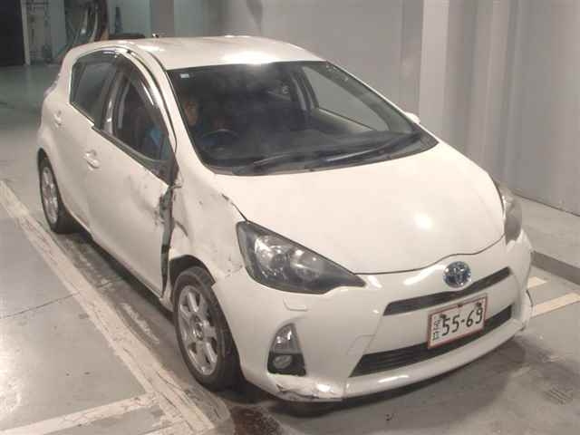TOYOTA AQUA 2012