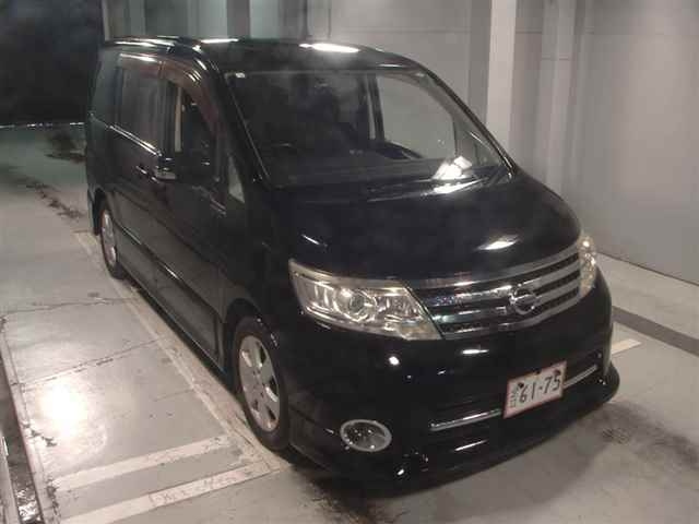 NISSAN SERENA 2010