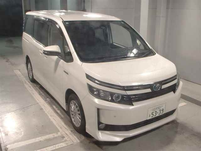 TOYOTA VOXY 2016