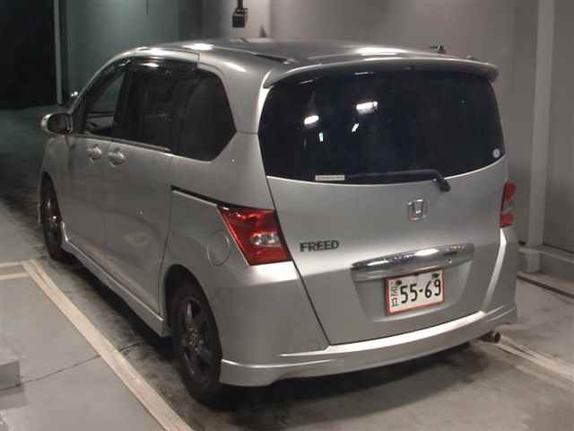 HONDA FREED 2008