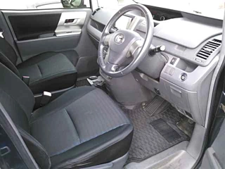 TOYOTA VOXY 2008