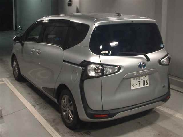 TOYOTA SIENTA 2016
