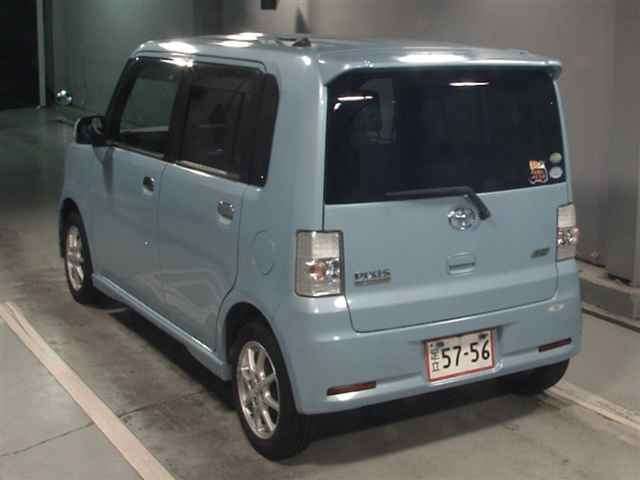 TOYOTA PIXIS SPACE 2014