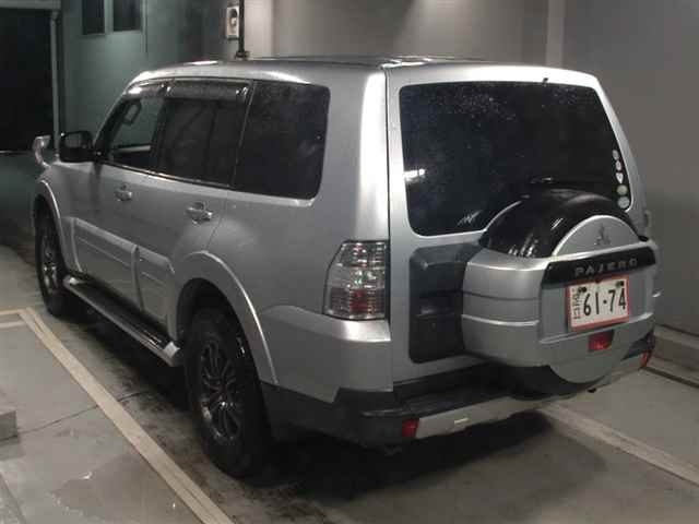 MITSUBISHI PAJERO 2008