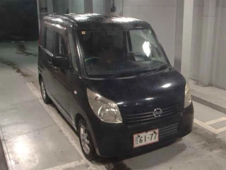 NISSAN ROOX 2010