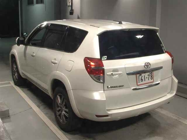 TOYOTA VANGUARD 2010