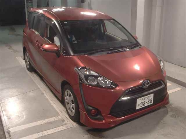 TOYOTA SIENTA 2016