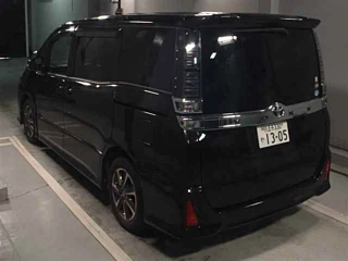 TOYOTA VOXY 2018
