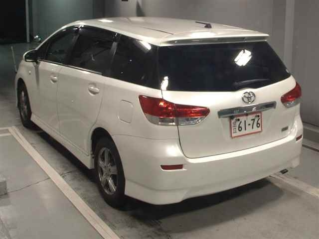 TOYOTA WISH 2009