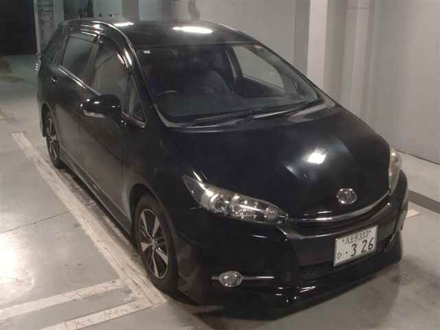 TOYOTA WISH 2013