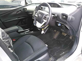 TOYOTA PRIUS 2018