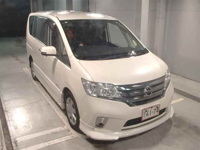 NISSAN SERENA 2012