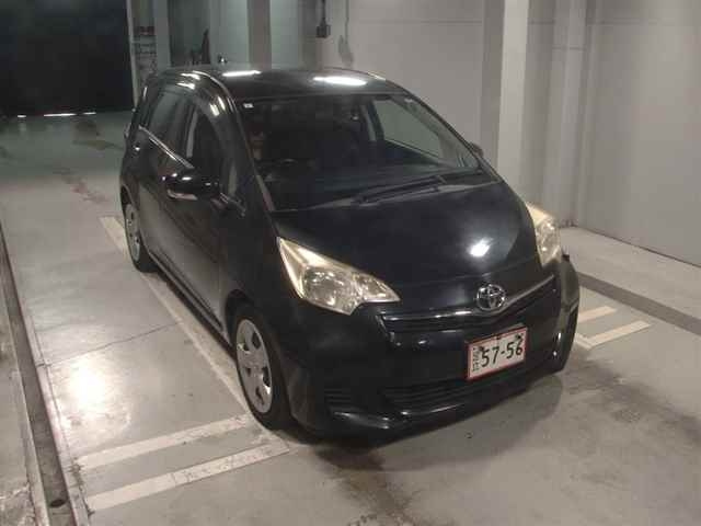 TOYOTA RACTIS 2011