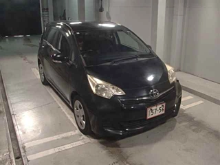 TOYOTA RACTIS 2011