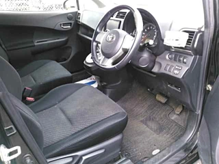 TOYOTA RACTIS 2011