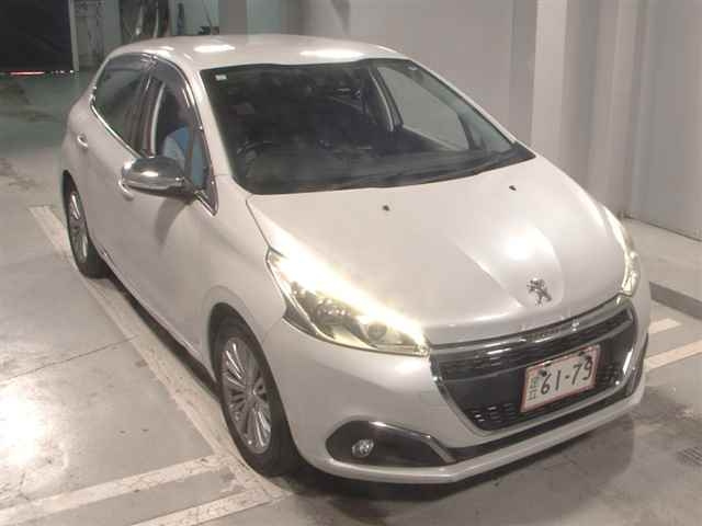 PEUGEOT 208 2017