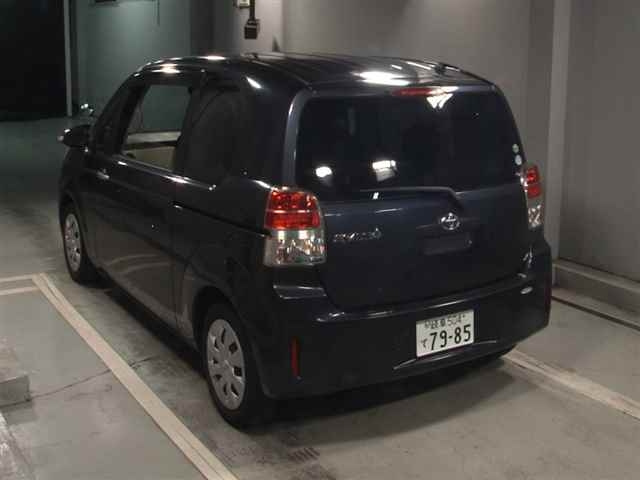 TOYOTA SPADE 2013