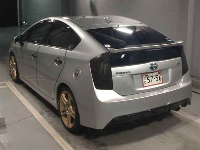 TOYOTA PRIUS 2010