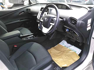 TOYOTA PRIUS 2018