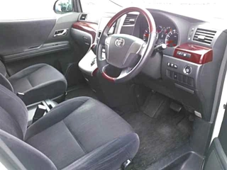 TOYOTA VELLFIRE 2008